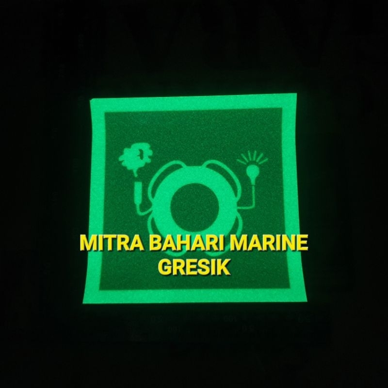 

Stiker IMO Symbol IMPA 334059 Lifebuoy With Light and Smoke Ukuran 15x15cm Glow In The Dark