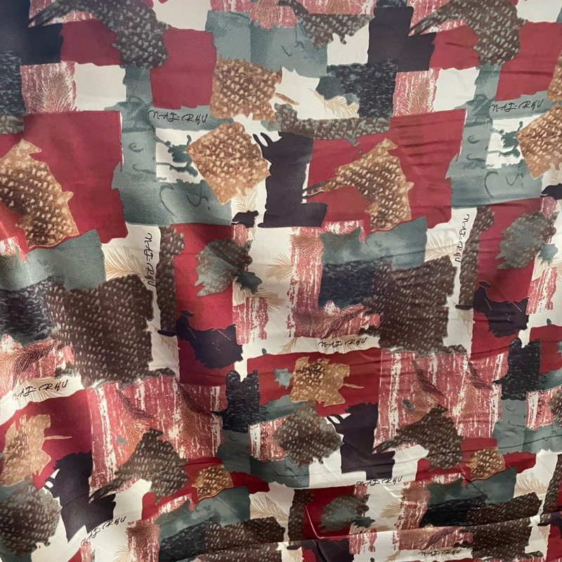 kain dior silk motif abstrak premium - kain dior silk original - kain silk premium - kain satin silk