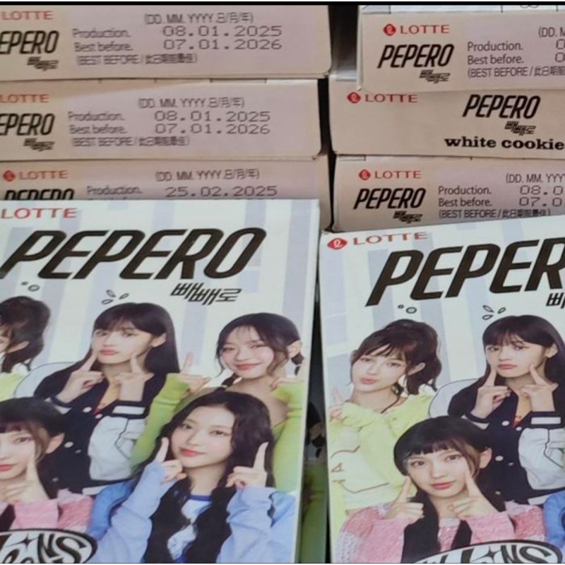 

PEPERO NEW JEANS Wafer Stick 30gr White Cookies