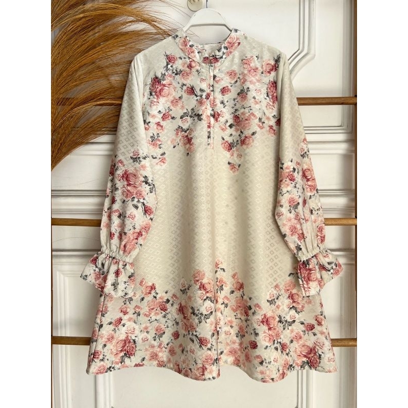 Tunik bahan dolby retliting dada ori by Balila