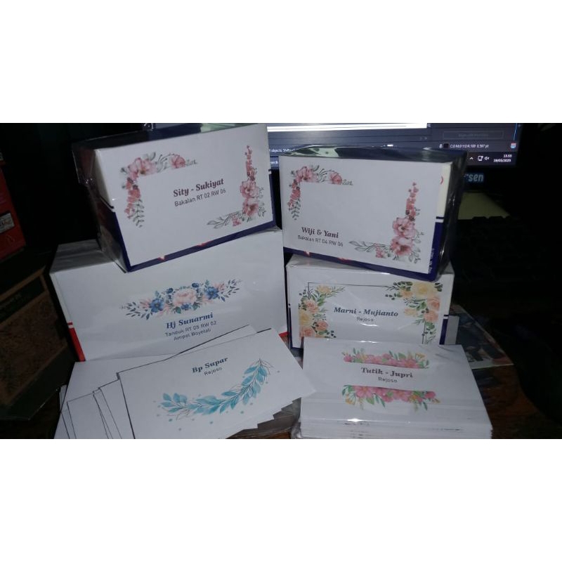 

Amplop Uang Custom | Cetak 1 Sisi | Isi 100 dan 50 Pcs per Box | MURAH |