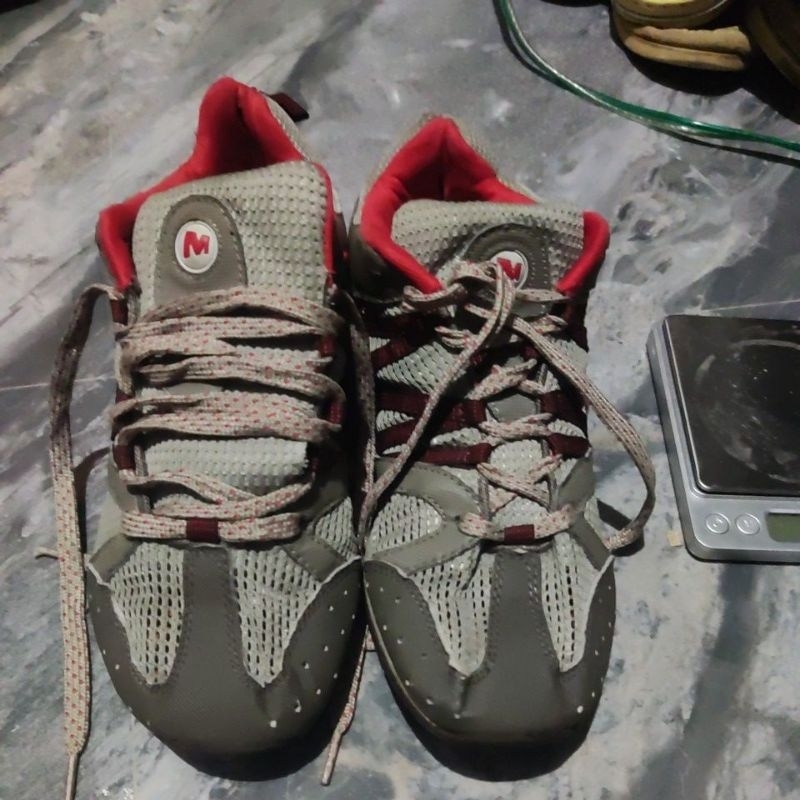 sepatu outdoor merrell bekas pakai zise 40 insole 25
