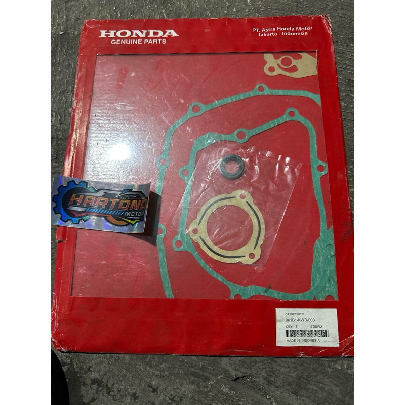 061B1-KWB-003 Gasket Kit Paking Perpak Set B Blade Lama Revo 110 2009 - 2010