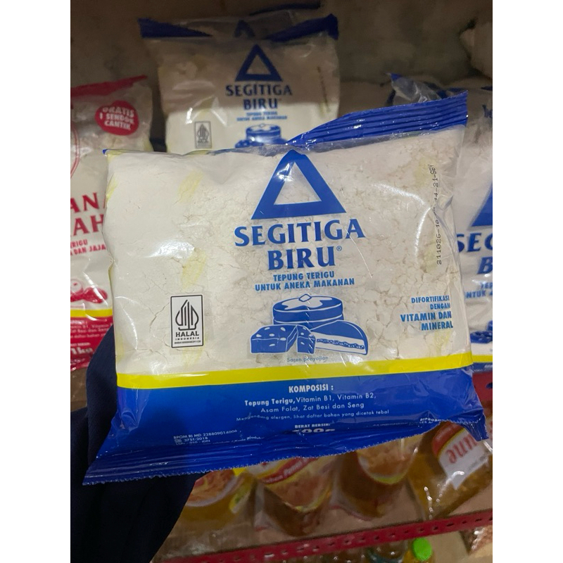 

SEGITIGA BIRU TEPUNG TERIGU BOGASARI 500gr