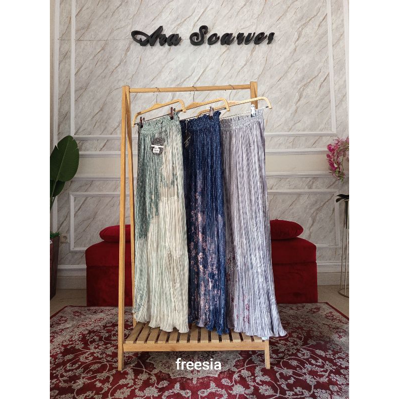 Rok Plisket Motif Rania Freesia