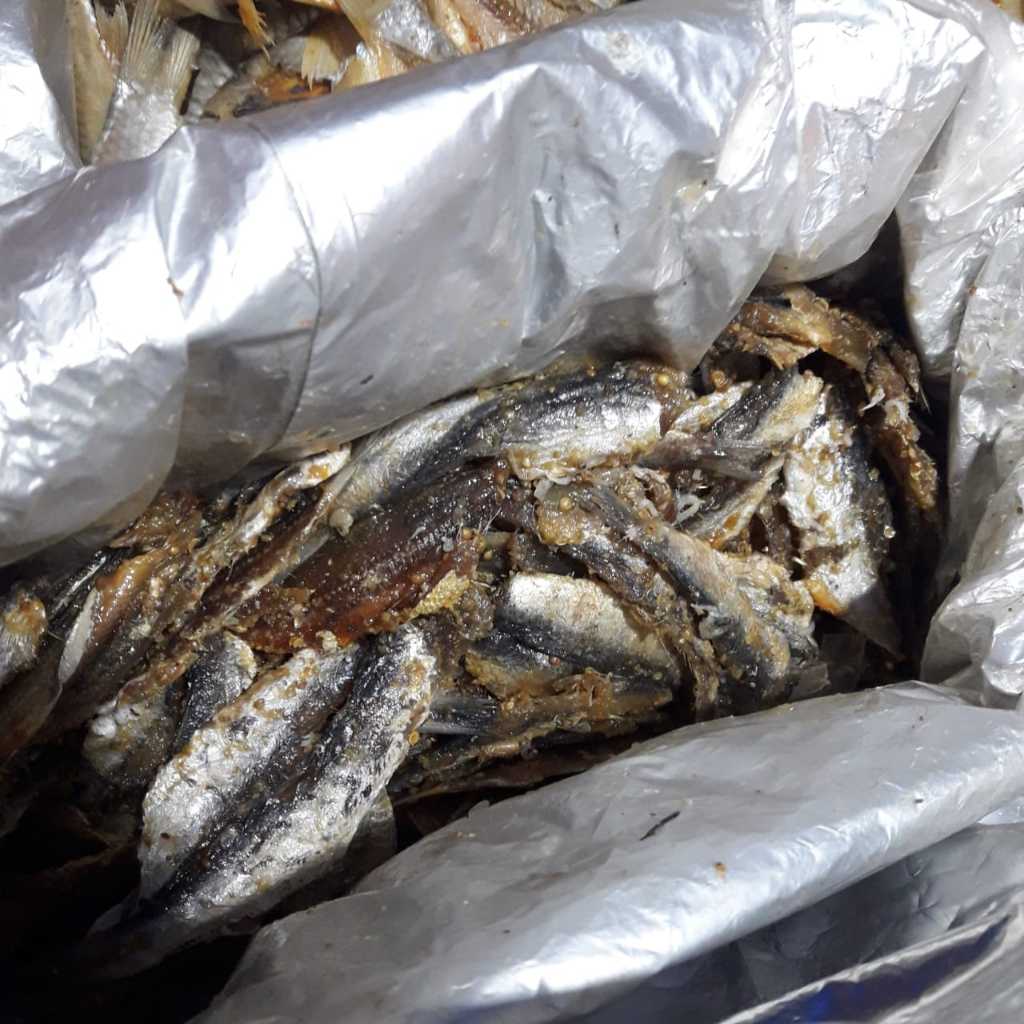 

Ikan Asin Dendeng 250g - Authentic Salted Fish Delight