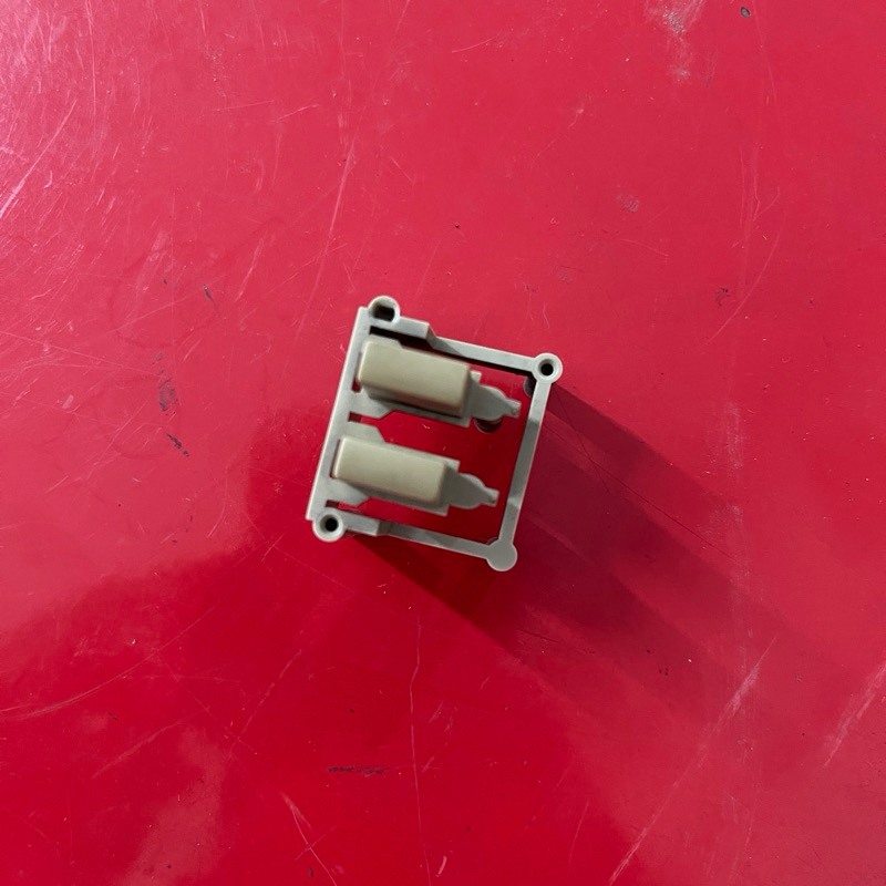 Cap Topi Pencetan AM/FM Return Tape Radio Polytron GV 902MR