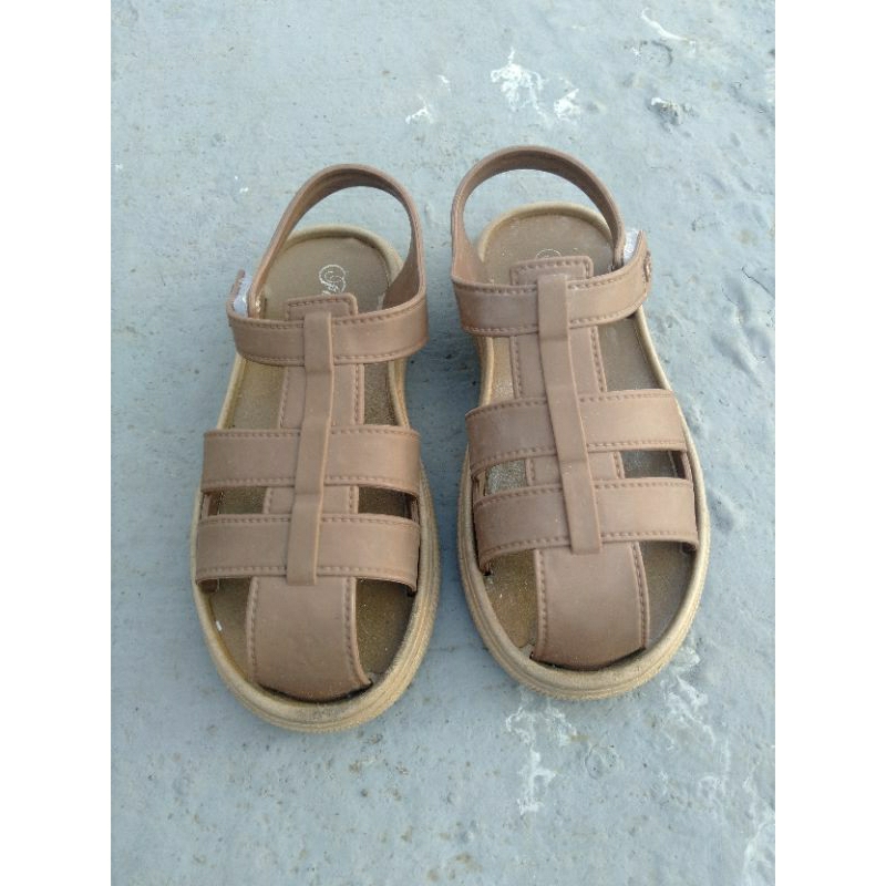 preloved sendal karet anak Size 34