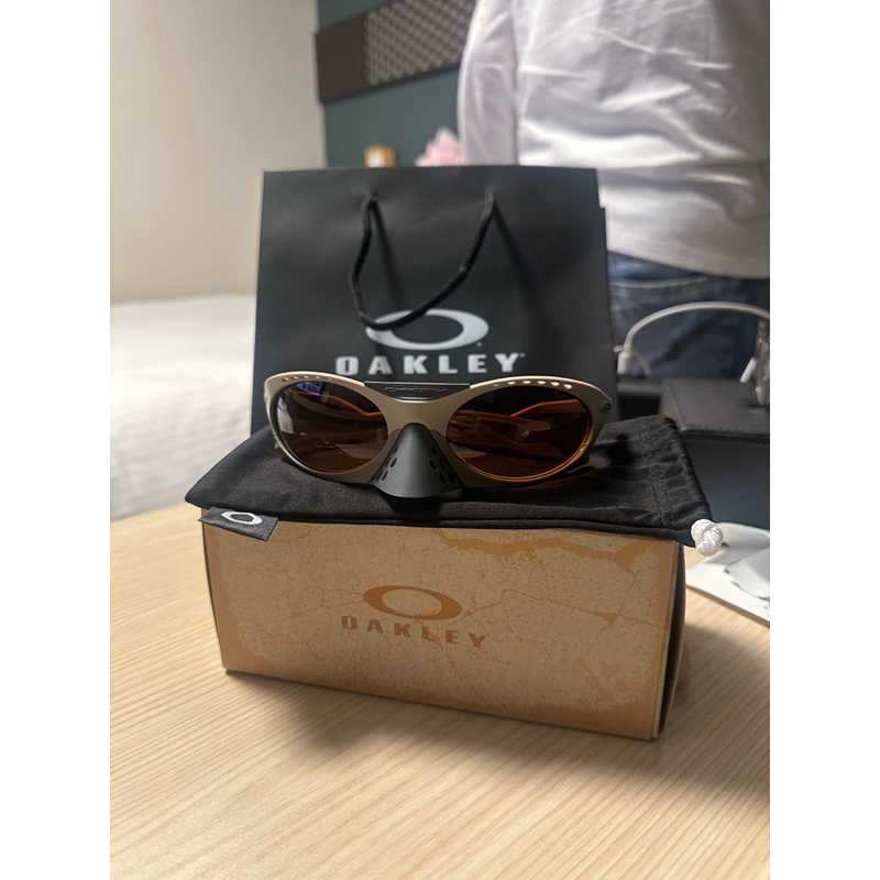 Kacamata Oakley plantaris Matte Sand Prizm