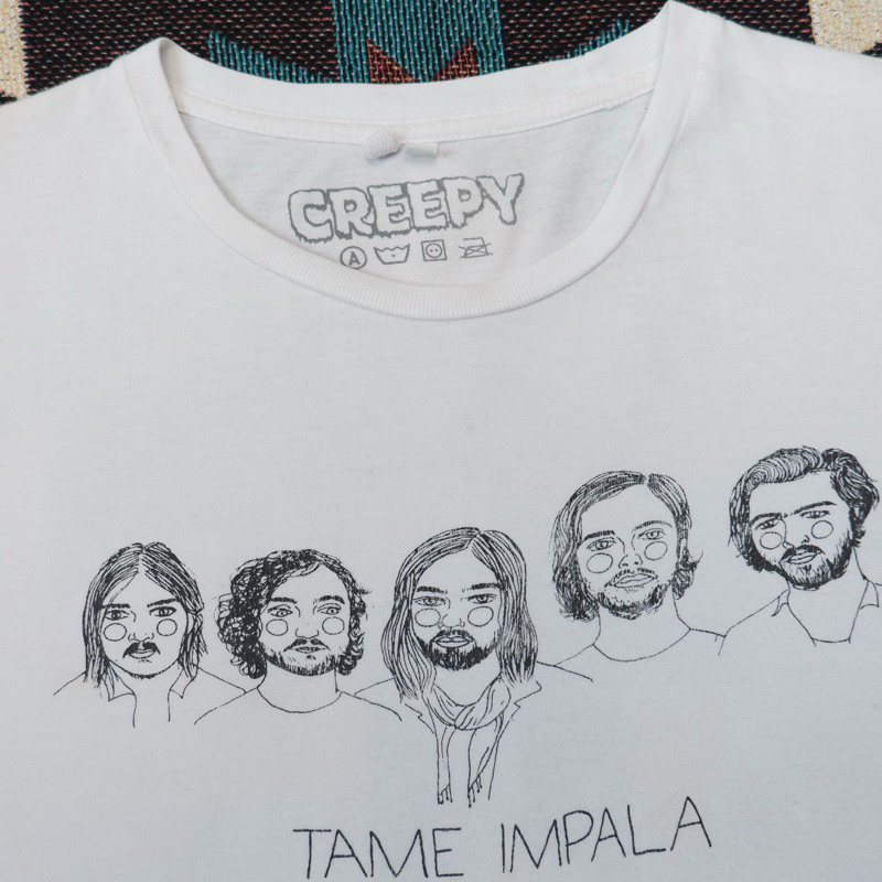 TSHIRT KAOS BAND TAME IMPALA
