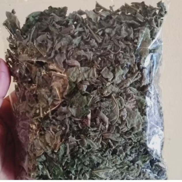 

Daun kecubung kering cacah per 2 bungkus