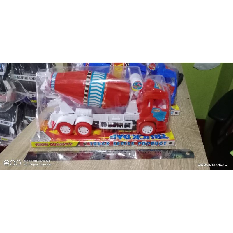Mainan anak mobil molen/ semen truck