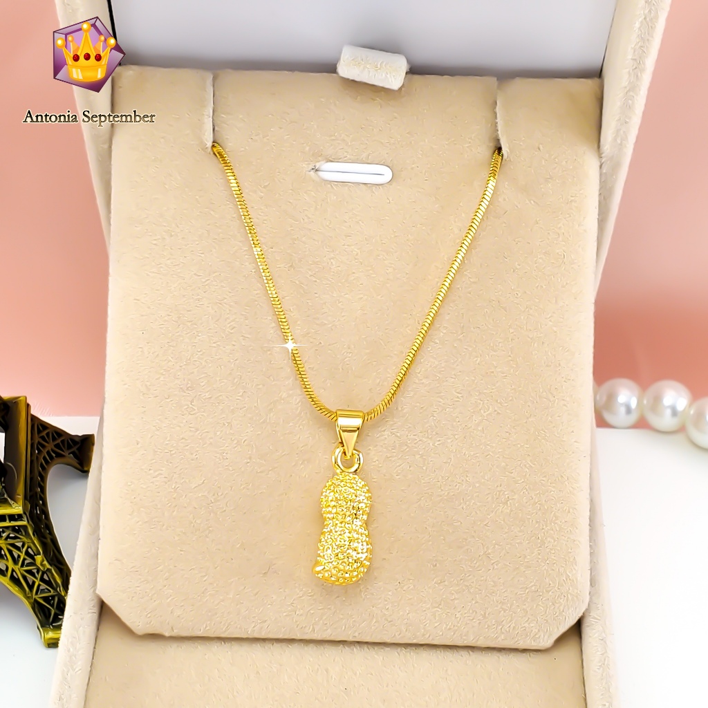 Kalung Titanium Set Liontin Kacang Lapis Emas 24K