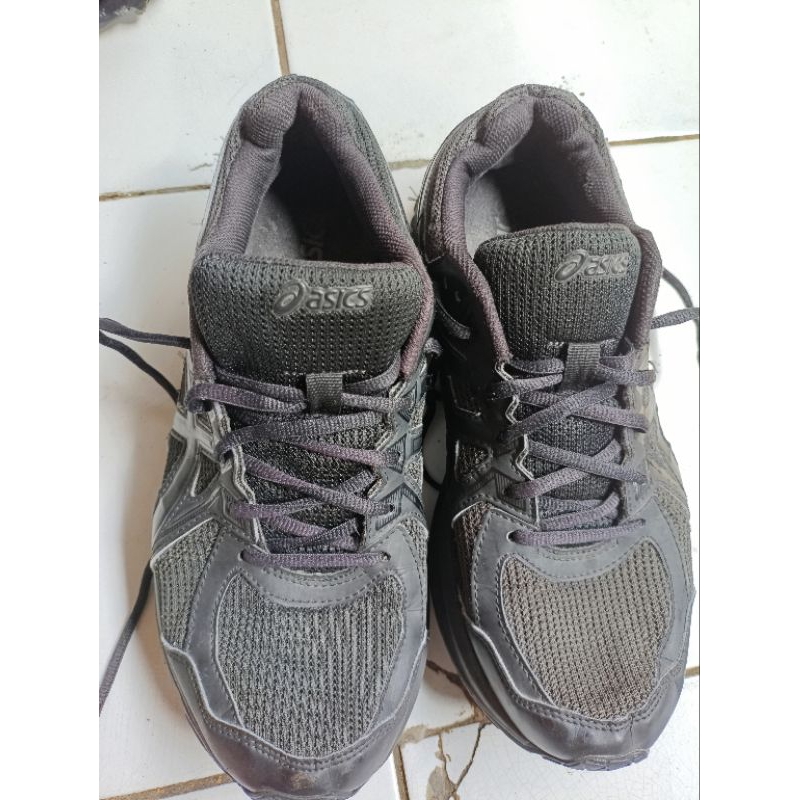 asics fullblack 44