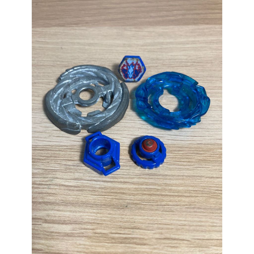 Beyblade BB-28 sotrm Pegasus 105 RF Original Takara Tomy