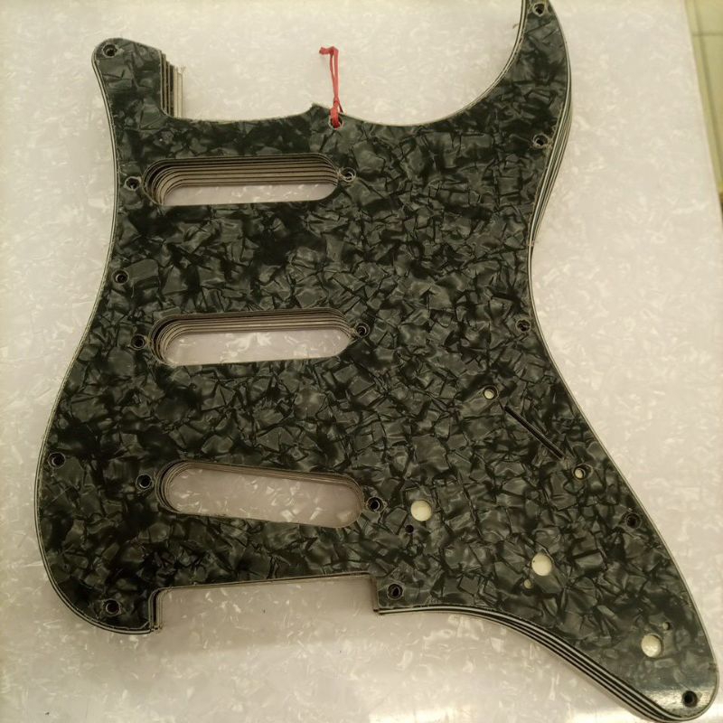Bahan Pickguard Stratocaster Mutiara / Pickguard Gitar Stratocaster / Stratocaster