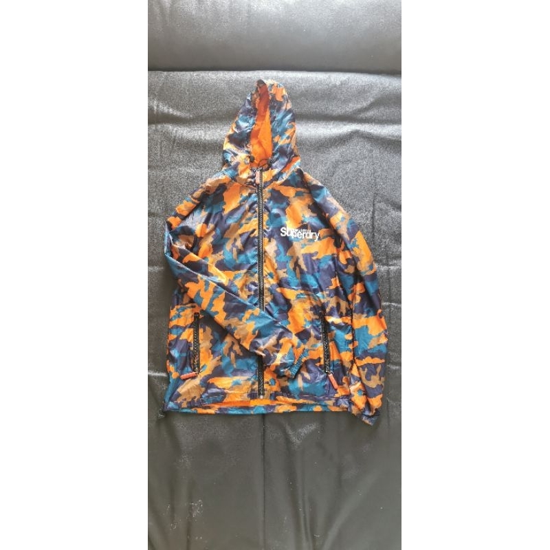 Jaket Parasut Running Lari Sepeda SUPERDRY - Size L - BEKAS