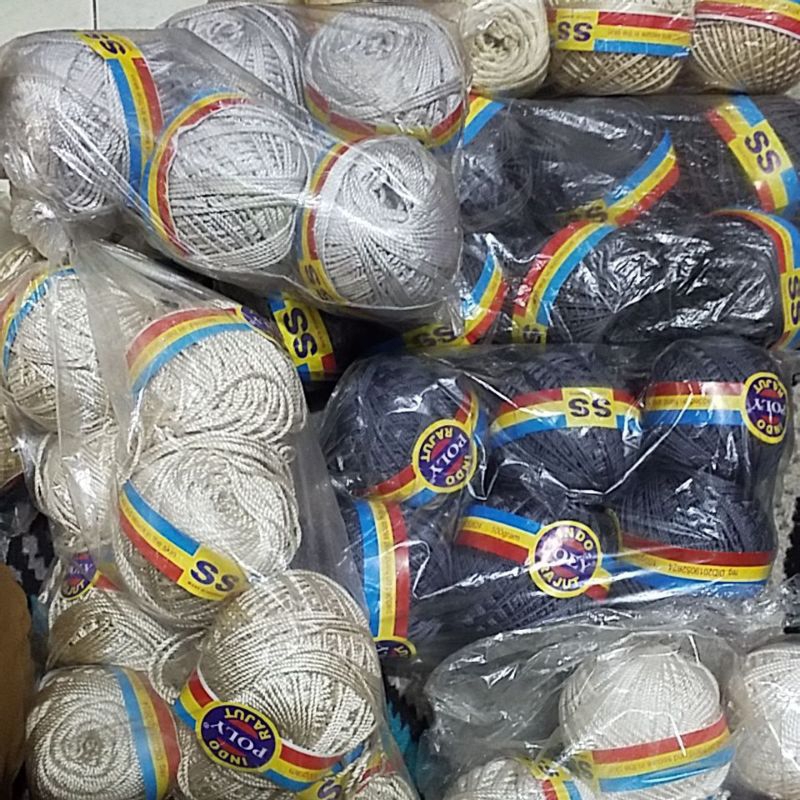 POLY INDO Part 4, Benang rajut (seri HITAM/ABU/PUTIH) Poly indo/indo poly/poly kilap/polyindo /indo 