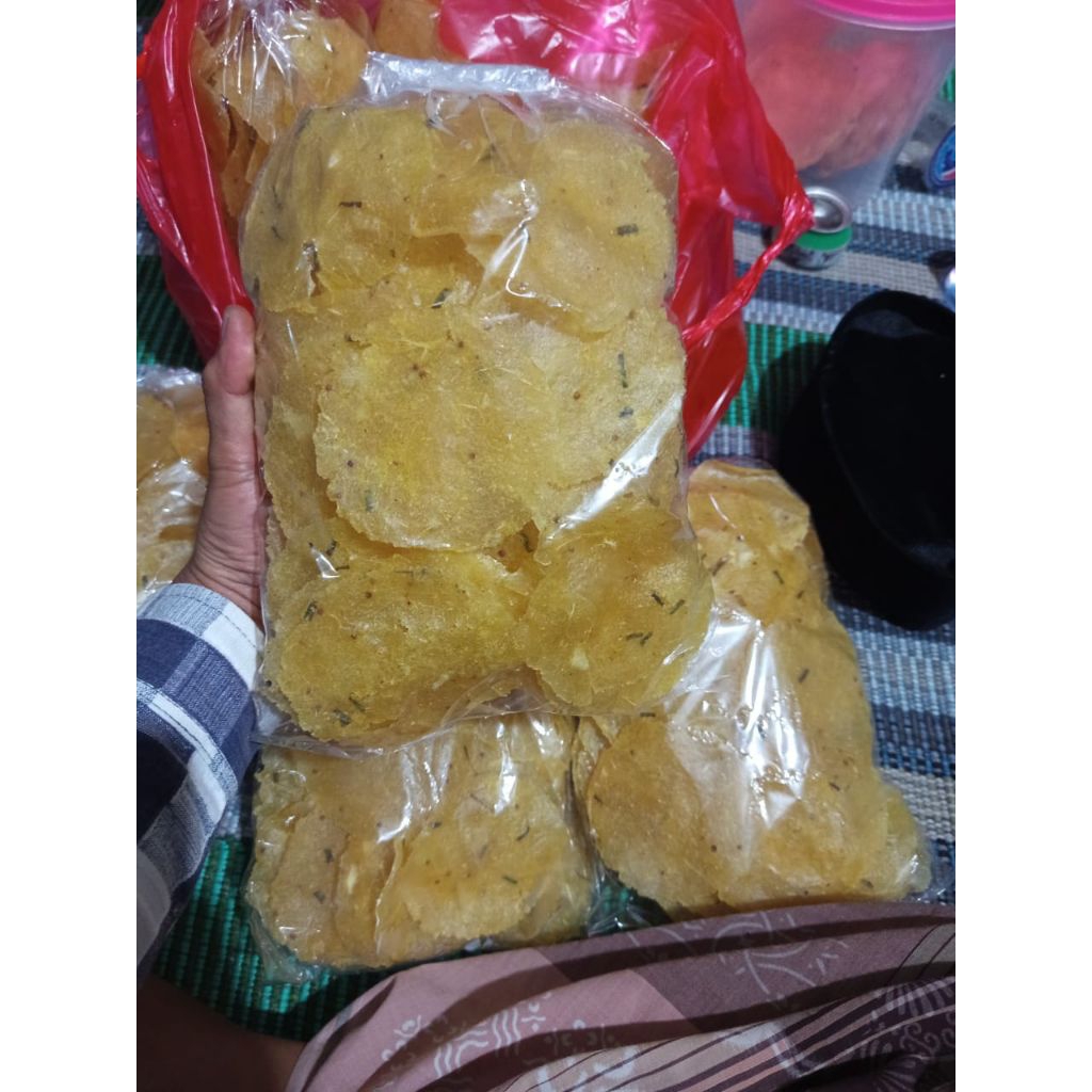 

keripik singkong isi 400 biji