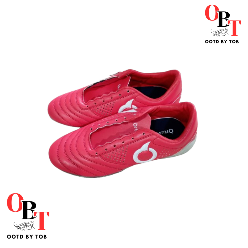 Sepatu sepak bola anak Free Kaos Kaki dan Deker - Merah