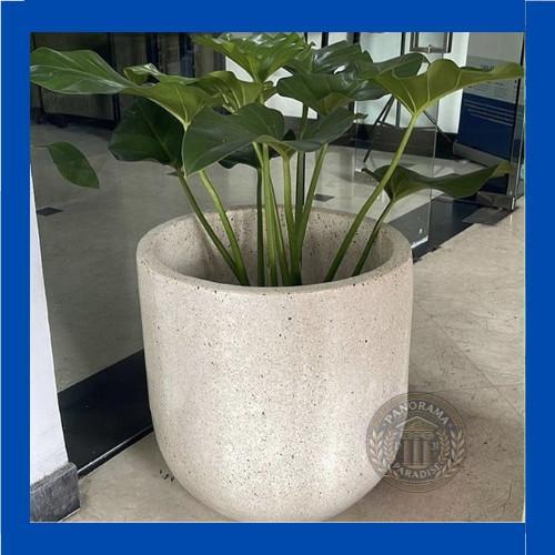 Pot Terrazzo Standing Kapsul Besar bahan batu teraso