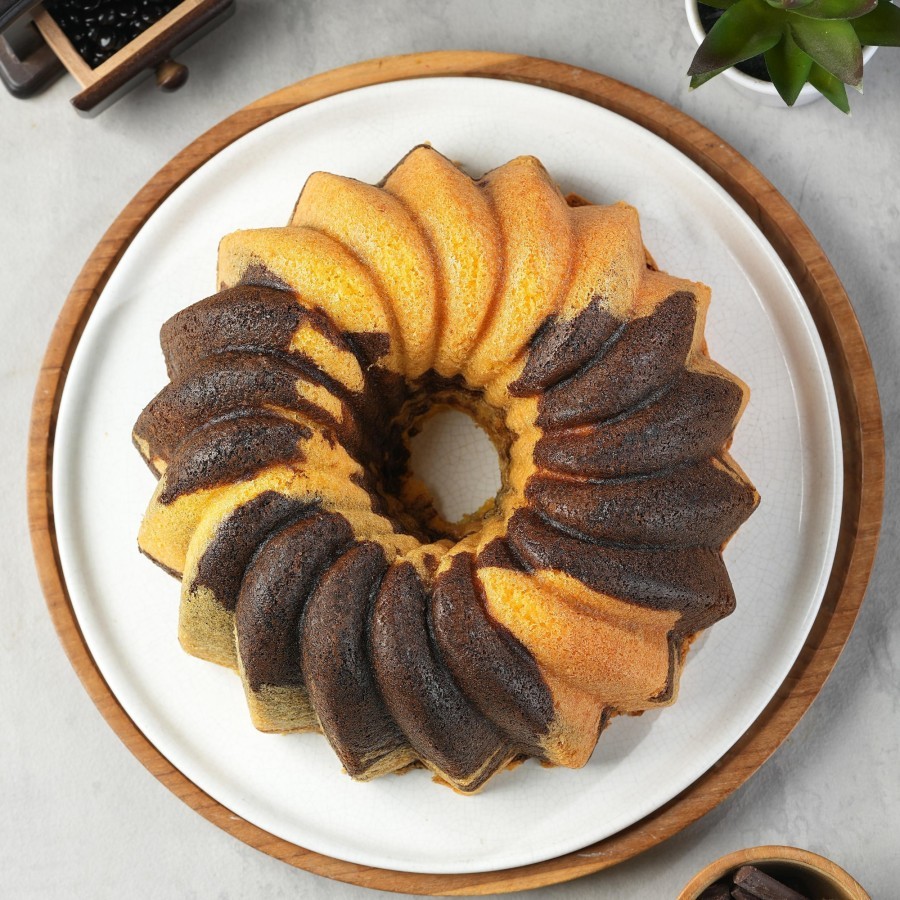 

Bapau Apin Marmer Cake Per Loyang jajanan bandung oleh oleh bandung Marmer Cake Bapau Apin