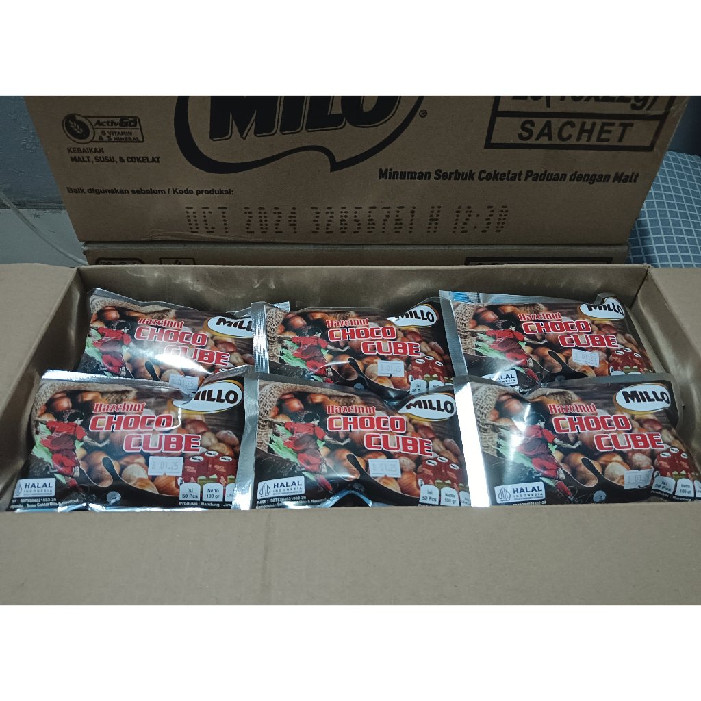 

Millo Cube Lokal Kacang Hazelnut 1 Dus/Karton (Per Dus Isi 40 Pack, Per Pack Isi 50 Cube)