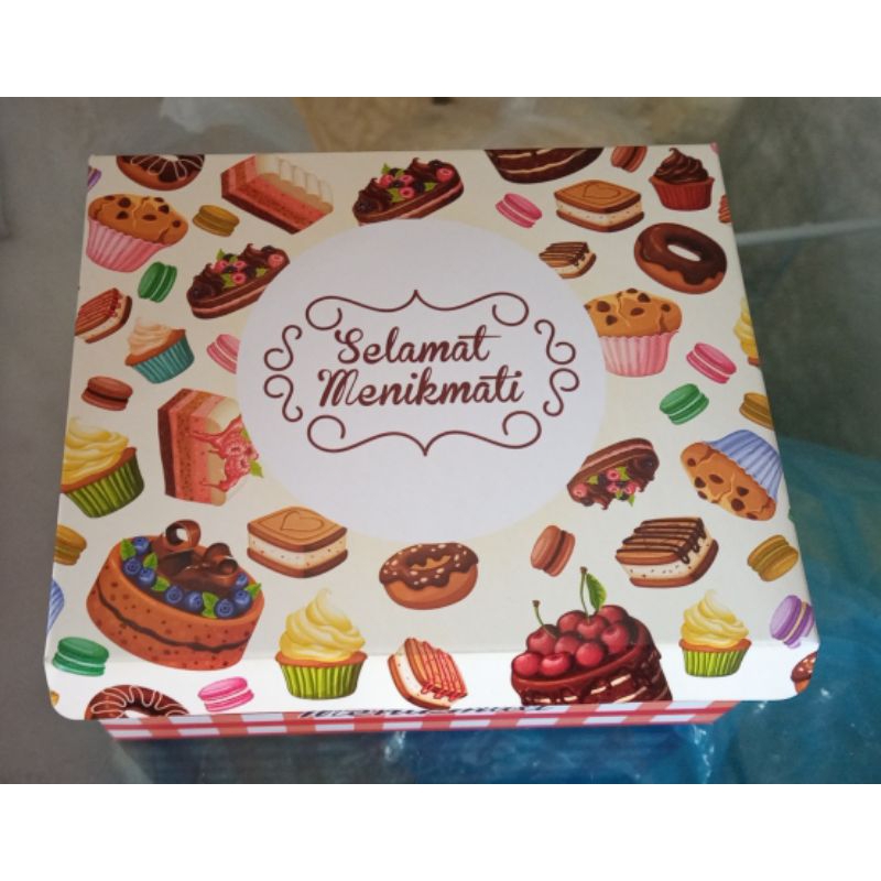 

Dus snack motif kue ukuran 12x14 (rangkai sendiri)
