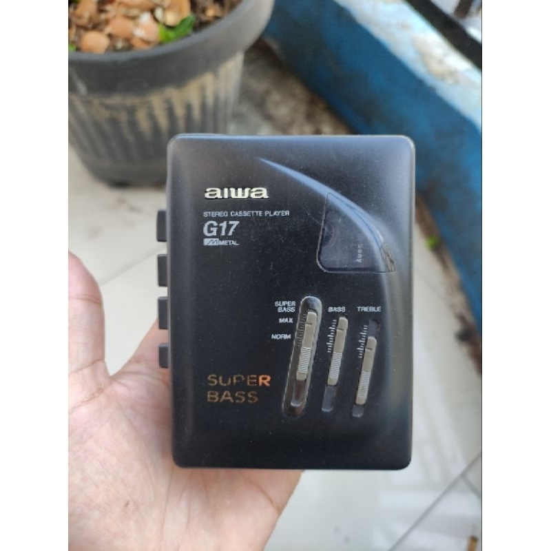 AIWA HS-G17 Super Bass Pemutar kaset jadul