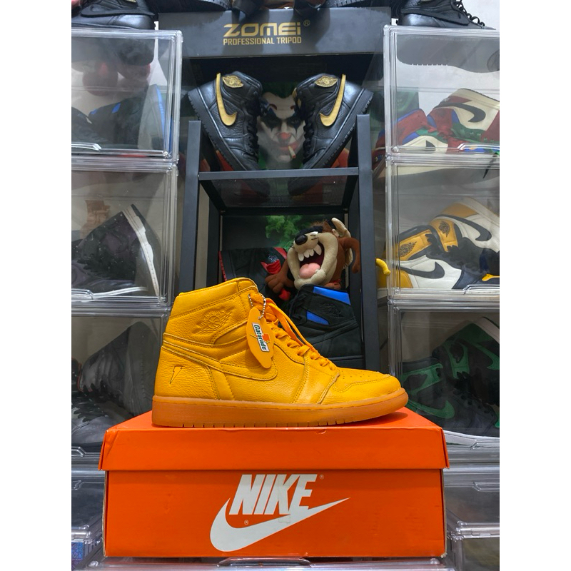 BNIB Gato Orange peel Size 44.5