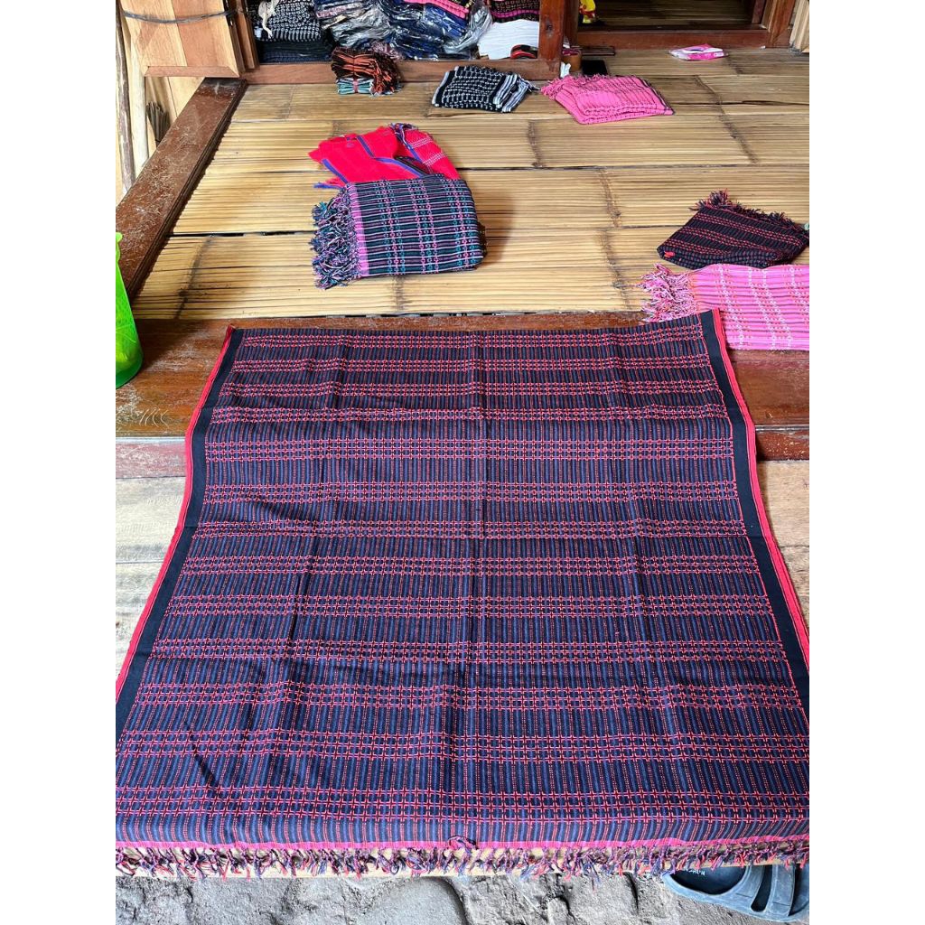 kain tenun baduy warna dasar pink x Hitam
