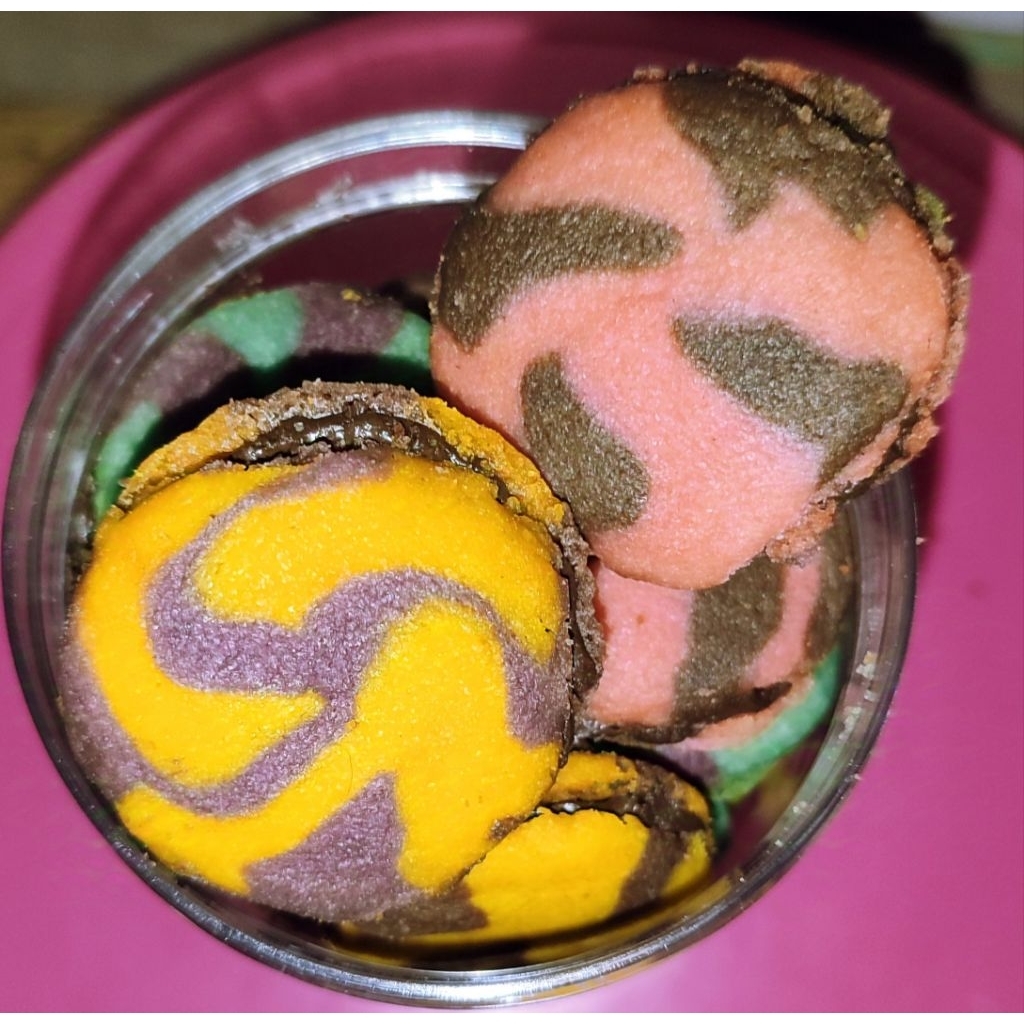 

Kue Marmer Kue Kering dengan lapisan Selai Cokelat yang enak Kemasan Toples dan Kiloan