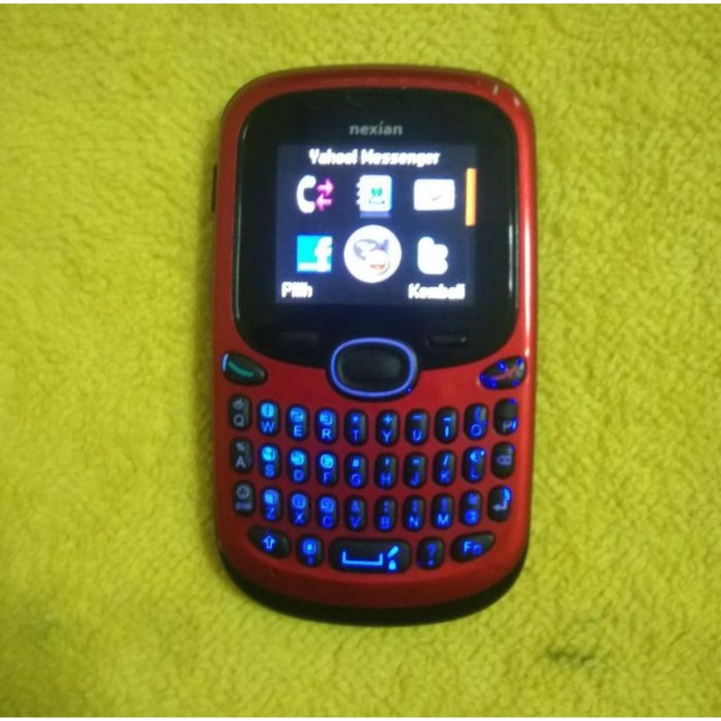 Nexian NX-C701 CDMA Esia