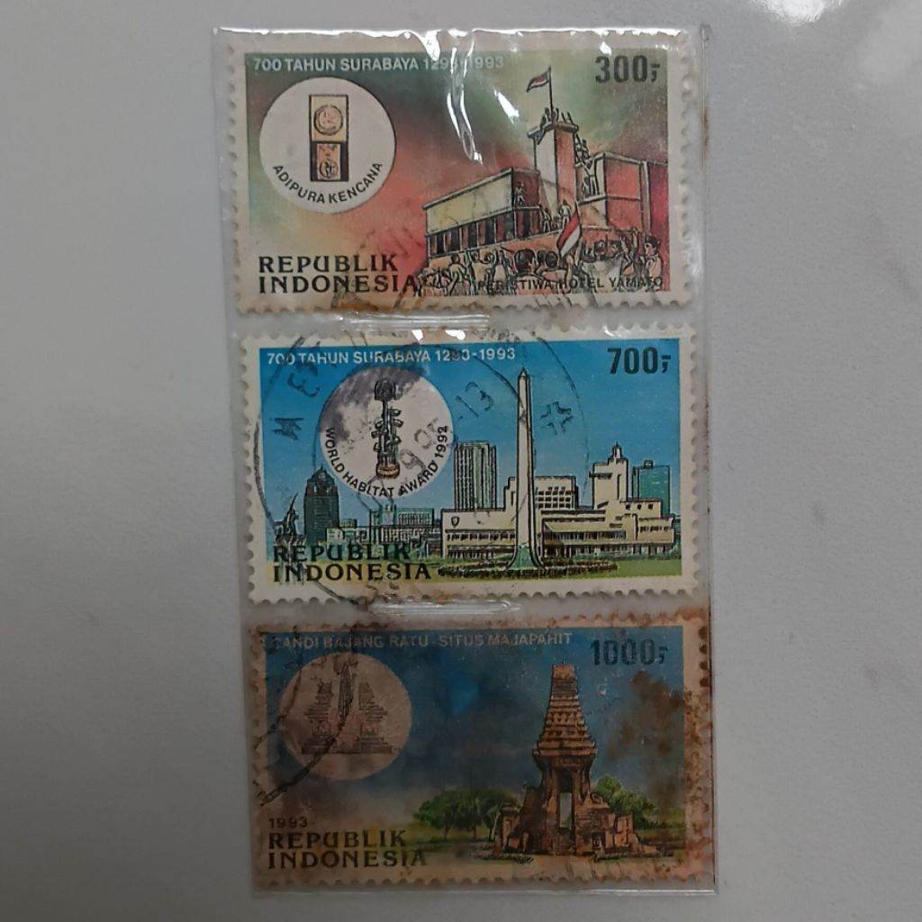 

Perangko Prangko Set Seri 700 Tahun Surabaya 1993 Used - YN2410