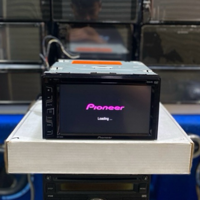 head unit double din merk pioneer AVH-175dvd