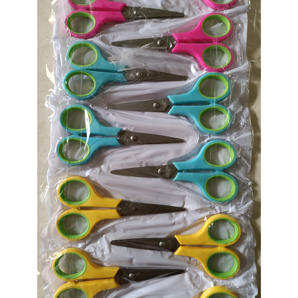 

New Arrival - Gunting Renceng isi 12 pcs Murah 4 inch Stainles
