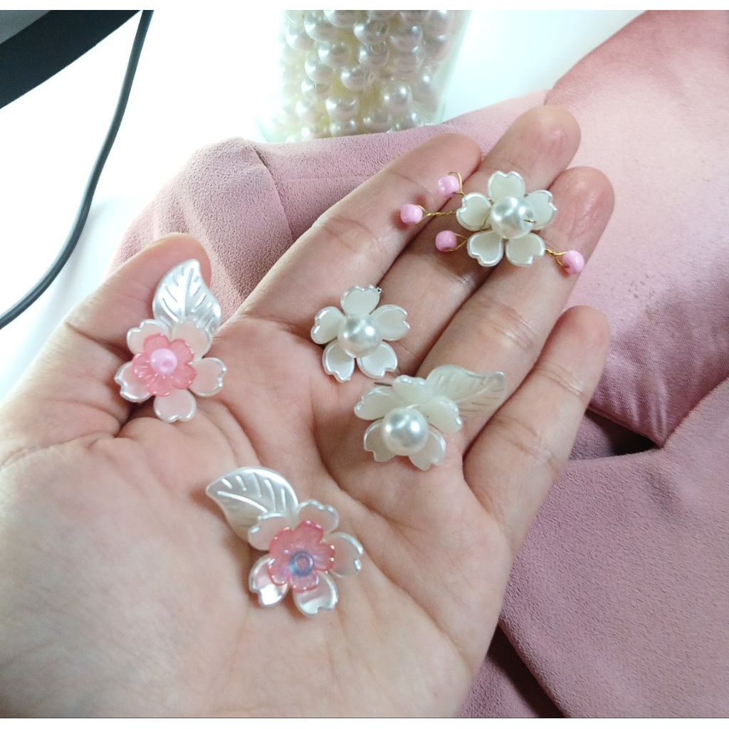 Bros Bunga Sakura mini | Pin bunga kecil | bros cantik kecil