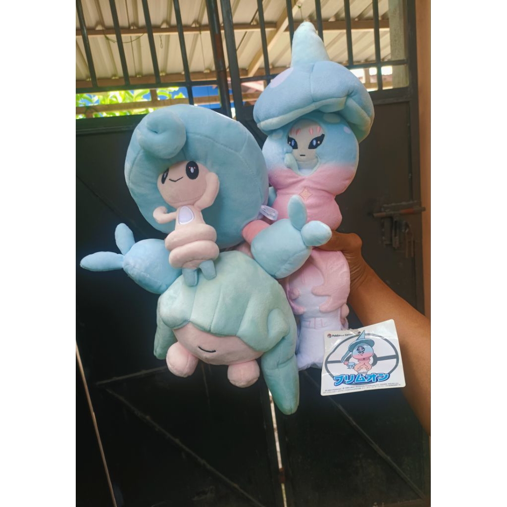 Boneka pokemon set hattena evoline