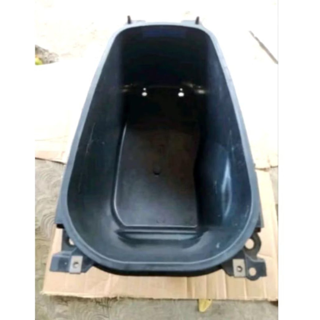 bok helm bagasi motor honda beat fi kasar original copotan