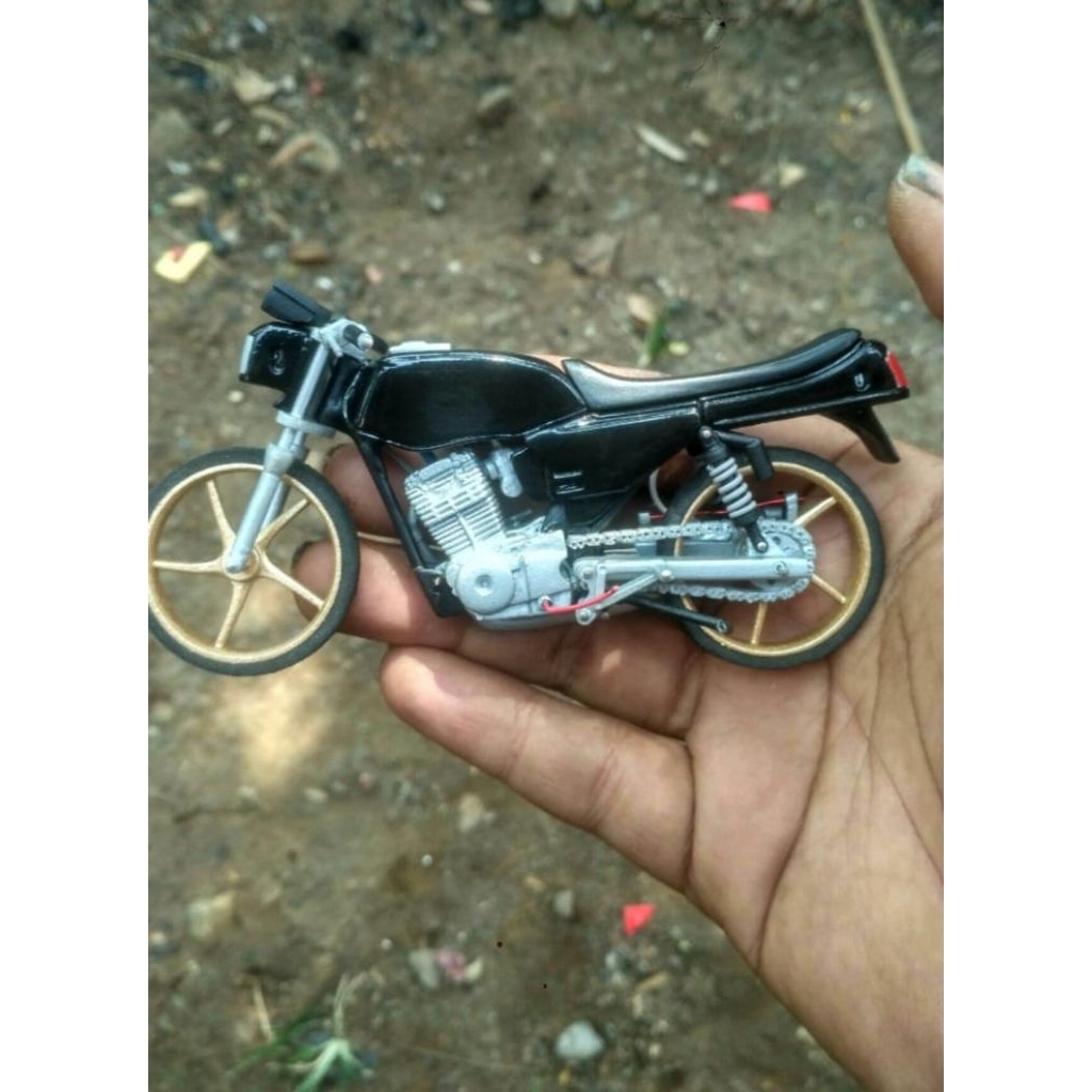 diecast miniatur motor Honda gl max surex