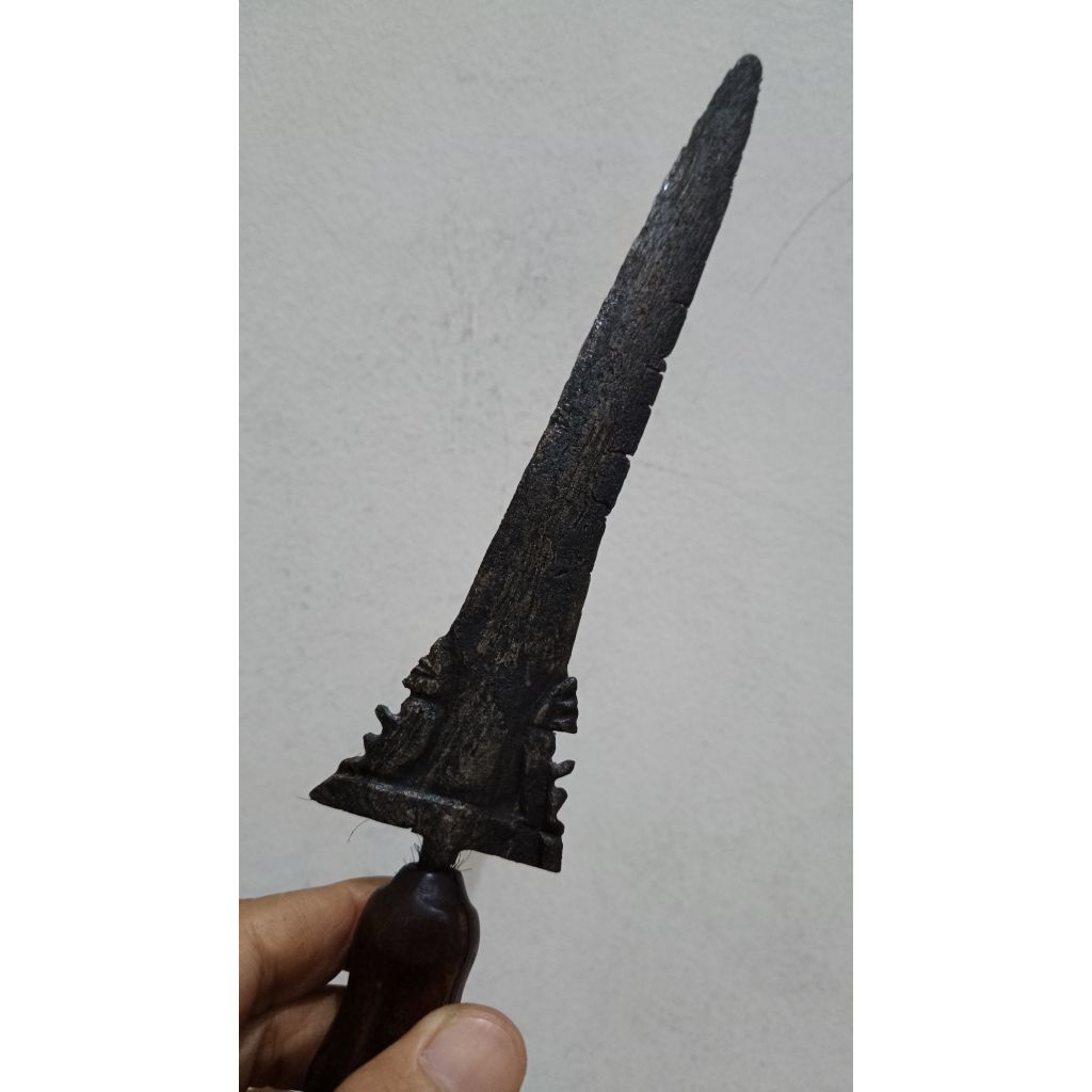 Keris Betok Pandito Semedi / Putut Kembar Gonjo Iras Sepuh Utuh Wingit (Patrem) Sandangan Walikat Ka