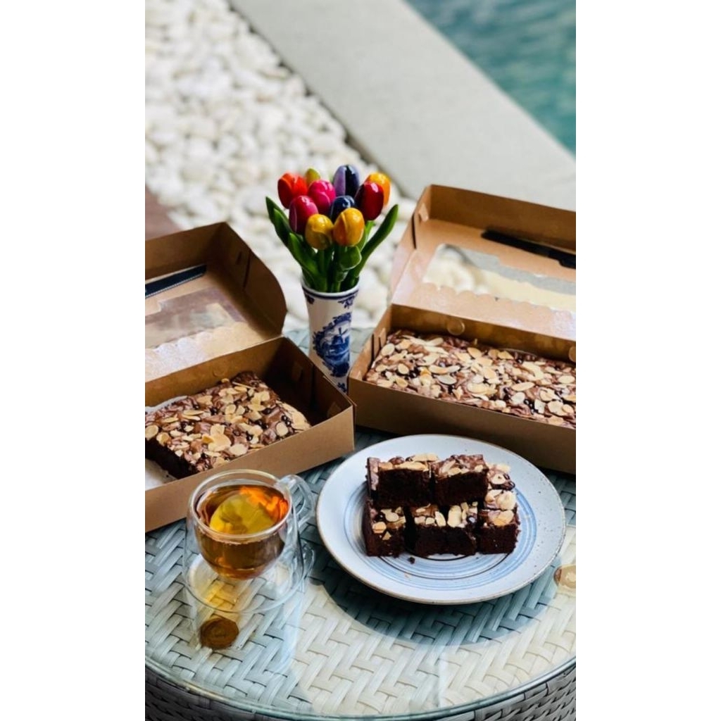 

BROWNIES PANGGANG FUDGY SPECIAL / HOME MADE