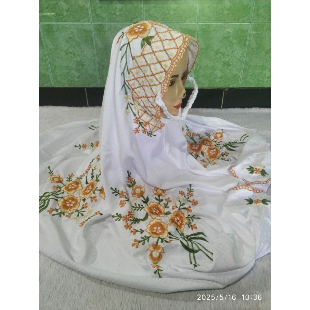 Mukena terusan semi sutra