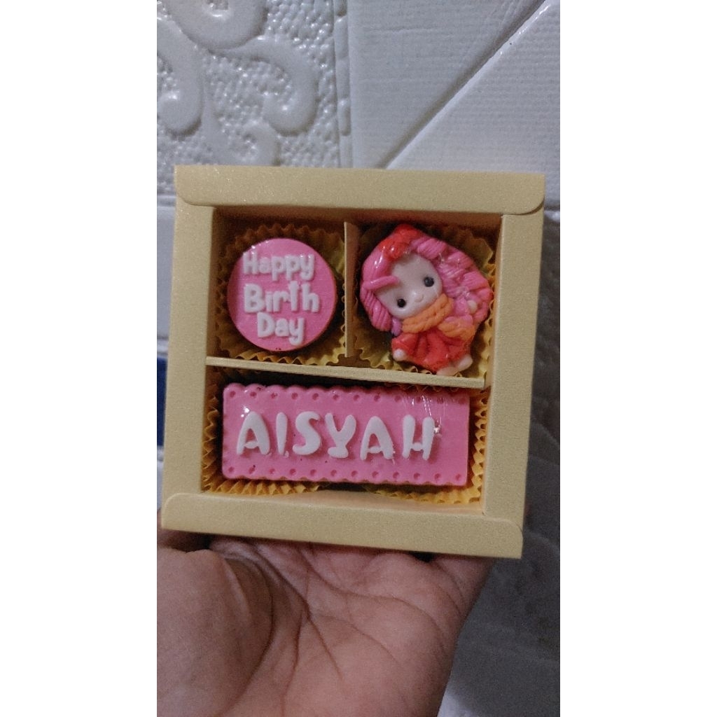 

souvenir ulang tahun/ coklat sekat custom