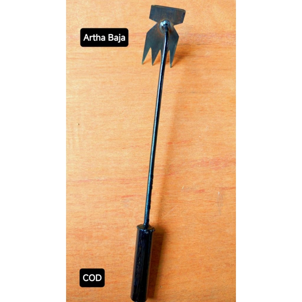 Alat Pencabut Rumput bahan Baja Gergaji Selendang/Garuk Tanah/Cakar Rumput