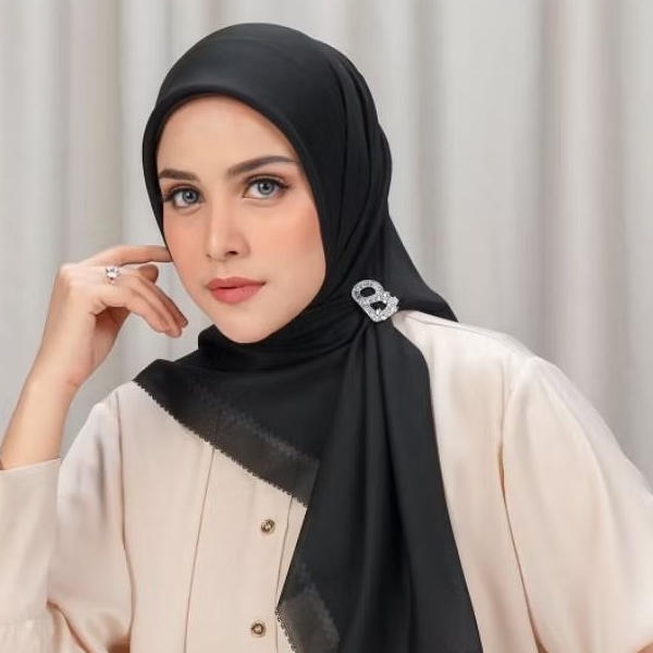 TODAY SCARF JET BLACK BUTTONSCARVES JILBAB HITAM BUTTONSCARVES READY