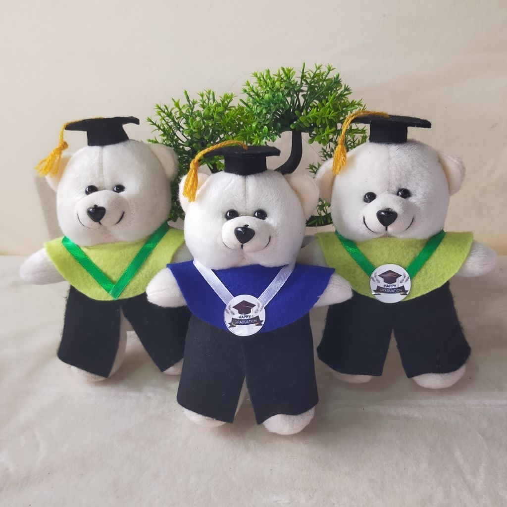 boneka beruang berdiri baju wisuda kecil
