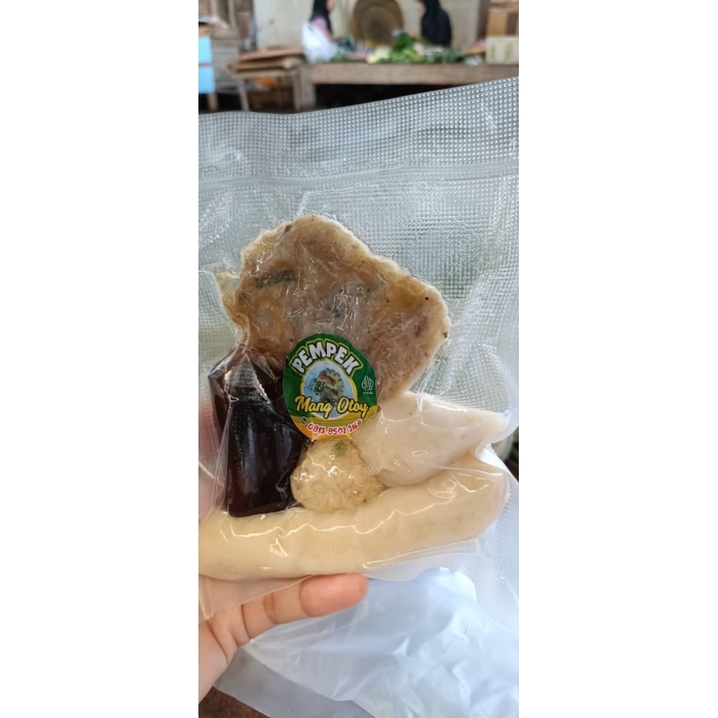 

[COD] Pempek Asli Palembang Ikan Tenggiri Mix Isi 4 PCS