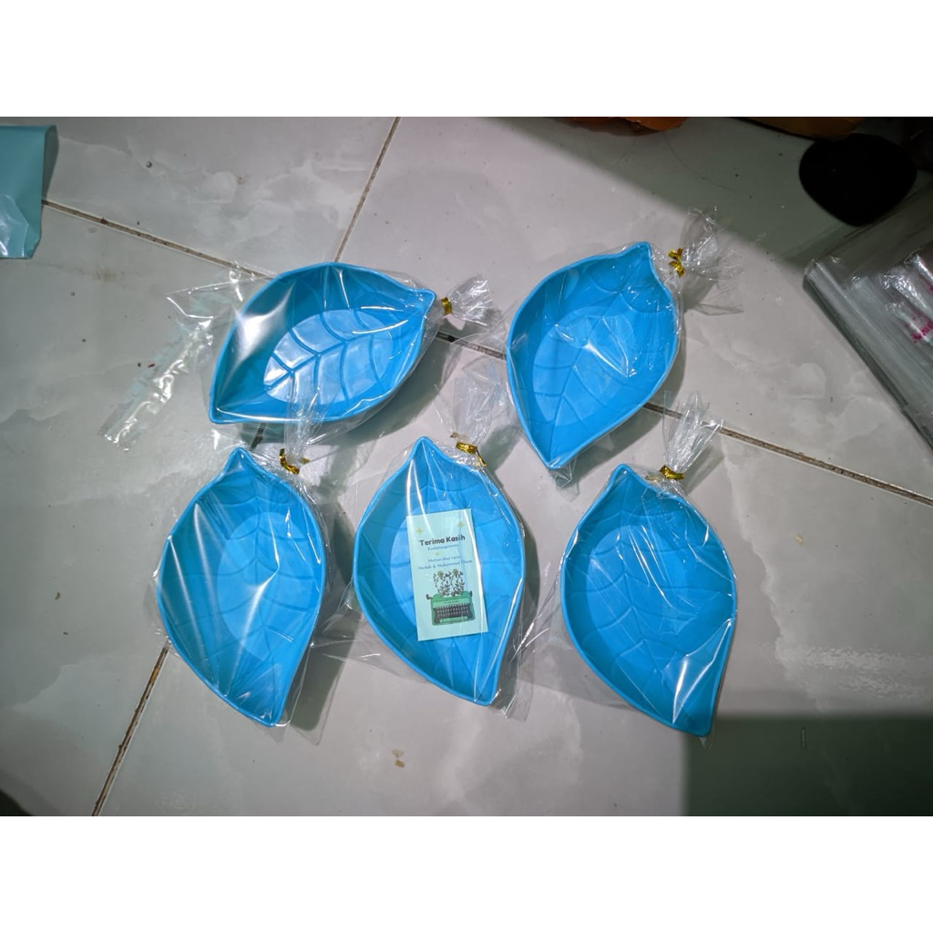Mangkok kecil serbaguna bentuk daun - Souvenir Pernikahan - Souvenir Acara (Harga Satuan)