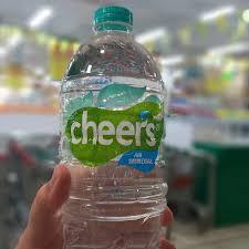 Air minum merk CHEERS kemasan botol 1500  ml per karton isi 12 botol